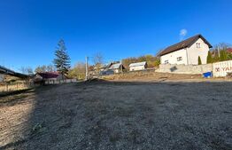 Teren intravilan 1500 mp + 1200 mp extravilan zona Hagigadar Moara