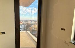 Penthouse semifinisat, 171mp utili, 452 mp terasa, cartier Zamca