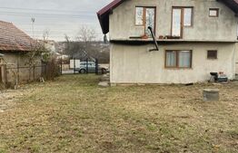 Casa de Vanzare , Adancata 