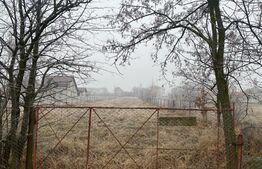 Casa demolabila, teren 2100mp , potential de dezvoltare! Radauti