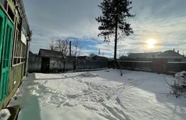 Casă individuală - 71 mp  + anexe, total 2.400 mp, în Drăgușeni