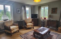 Casă de vacanță cu destinație multiplă, zona Carlibaba, 1km de partie