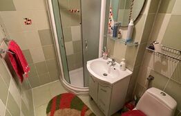 Apartament 4 camere, 75, 25 mp, semidecomandat, etaj 1, în Fălticeni