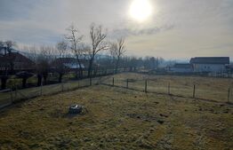 Casa si garaj la roșu în Costâna, Todirești, Suceava