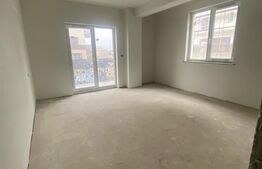 Apartament 3 camere,  106mp,  Radauti