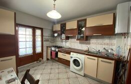 Apartament 2 camere, central, Radauti