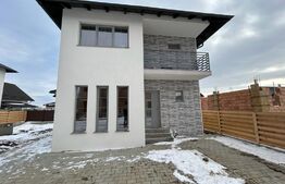 Casa individuala zona rezidentiala 105 mp utili, 290 mp teren zona Tisauti