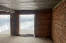 Casa la Rosu , Plopeni , zona Aeroportului 