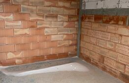 Casa la Rosu , Plopeni , zona Aeroportului 