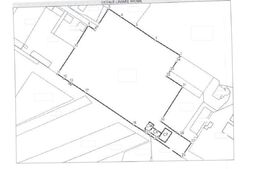Teren multifunctional, pretabil hala industriala
