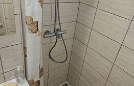 Apartament 3 camere, semidecomandat, zona Centrala