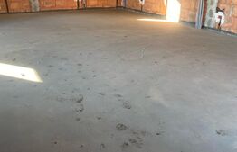 Case 3 camere, 110mp, zona Tisauti 