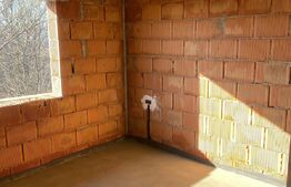 Case 3 camere, 110mp, zona Tisauti 