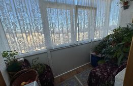 Apartament 3 camere, 61mp, Siret