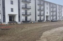 Apartament 3 camere, semifinisat, Radauti