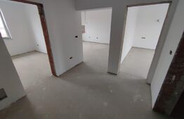 Apartament 3 camere, semifinisat, Radauti