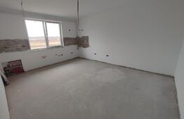 Apartament 3 camere, semifinisat, Radauti