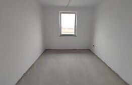 Apartament 3 camere, semifinisat, Radauti