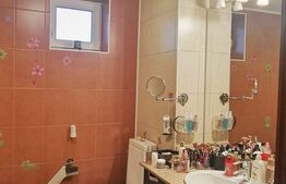 Apartament pe două nivele, cu 5 camere, 185mp, zona Zamca