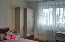 Apartament pe două nivele, cu 5 camere, 185mp, zona Zamca