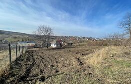 Casă+Teren - în Soldanesti - Fălticeni