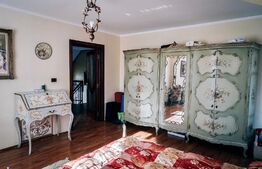 Casa individuala si hala, zona centrala, Radauti