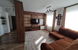 Apartament 4 camere, decomandat, 100 mp, etaj intermediar, zona Zamca 