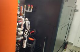 Pensiune 10 camere, 388mp, zona Dorna Arini