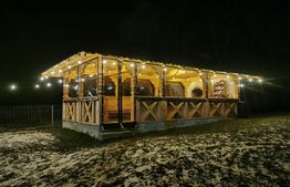 Imobil cu destinatie turistica, Moldovita, 500mp