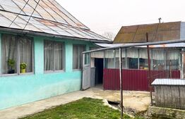 Casa individuala + Teren  4600 mp- Siret