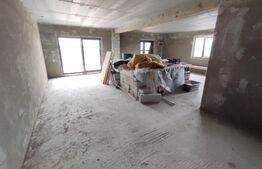 Casa individuala 4 camere, 200 mp, zona Horodnic