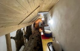 Casa batranesca , 70 mp utili, 3000 teren, complet renovata si utilata