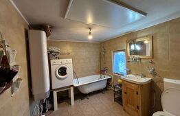 Casa batranesca , 70 mp utili, 3000 teren, complet renovata si utilata