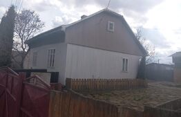 Casa batraneasca locuibila, 3819mp curte, zona Parhauti