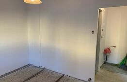 Apartament doua camere, pretabil spatiu comercial, cartier  Zamca