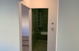 Apartament doua camere, pretabil spatiu comercial, cartier  Zamca