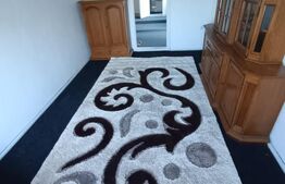 1 casă 160mp + 1 casă 110mp + garaj, pe teren 9ari, 2 căi acces, zonă centrală