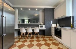 Apartament 3 camere, 102 mp, central, et 1, Radauti