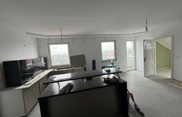 Apartament 3 camere, 80mp, central, Radauti