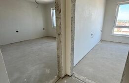 Apartament 4 camere, ultracentral ,bloc nou, lift,  105mp utili,  Radauti