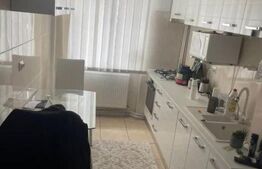 Apartament de 4 camere, 90 mp, etaj intermediar, zona Centrala
