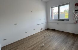 Case de vanzare  , 120 mp utili ,foișor + beci,zona rezidentiala Lisaura 