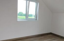 Casa duplex de 84 mp si 300 mp teren in zona Tisauti