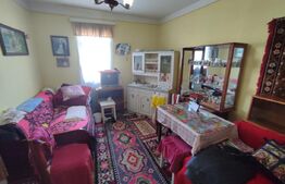 Casa renovabila/demolabila, teren 1250 mp, Radauti