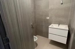 Apartament 3 camere, decomandat, 112 mp, bloc nou, lift, parcare, zona Centrală 