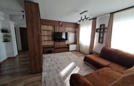 Apartament 4 camere, decomandat, 100 mp, etaj intermediar, zona Zamca 