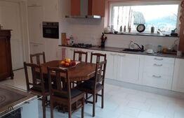 Casă de vacanță cu destinație multiplă, zona Carlibaba, 1km de partie