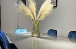 Apartament ultra modern de 90 mp, 3 camere, cu garaj, zona Ultracentrala