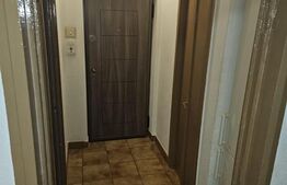 Apartament 3 camere, semidecomandat, zona Centrala