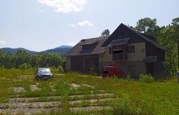 Spațiu industrial de 494 mp si teren aferent de 2.100 mp in Iacobeni 